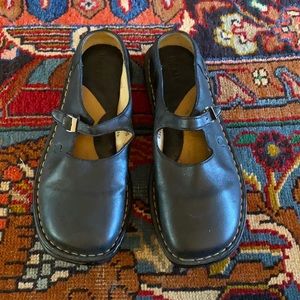Vintage Born Leather Mary Janes